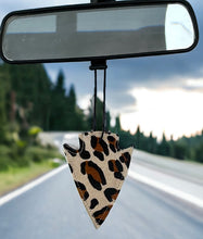 Load image into Gallery viewer, LEOPARD HIDE CHARMS