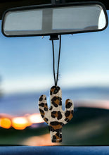 Load image into Gallery viewer, LEOPARD HIDE CHARMS